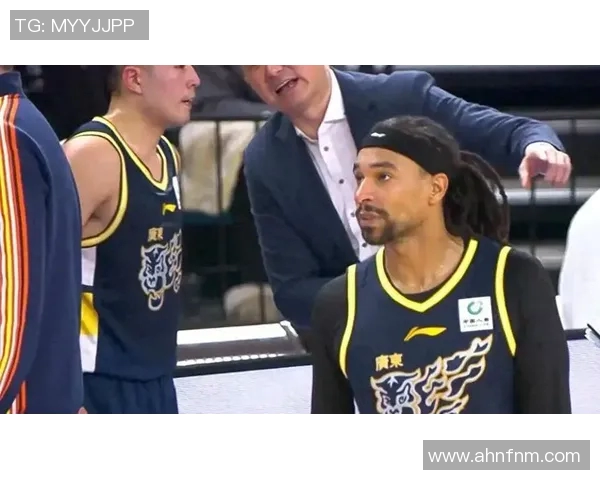 2020至2021赛季广东队与上海队的精彩对决回顾与分析